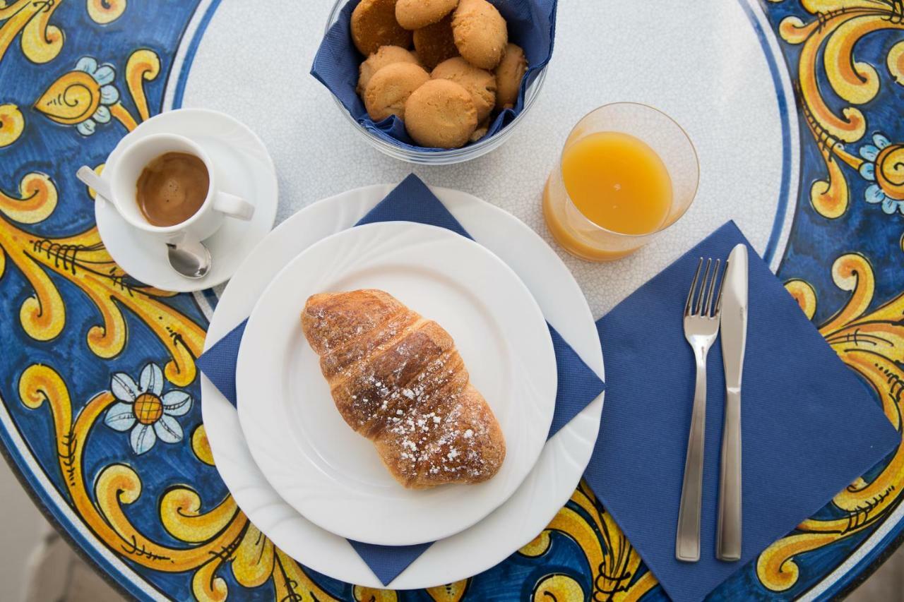 Odysseus Hotel Lipari Kültér fotó
