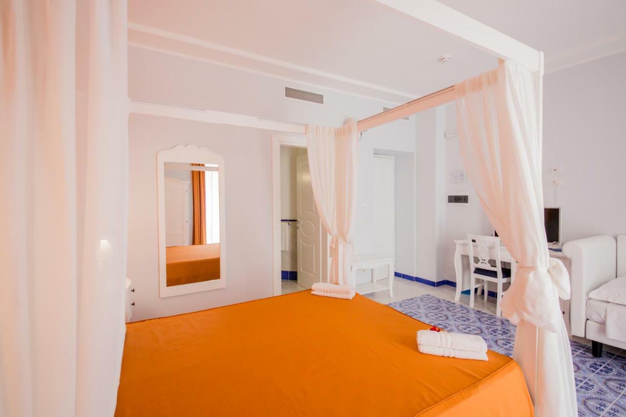 Odysseus Hotel Lipari Kültér fotó