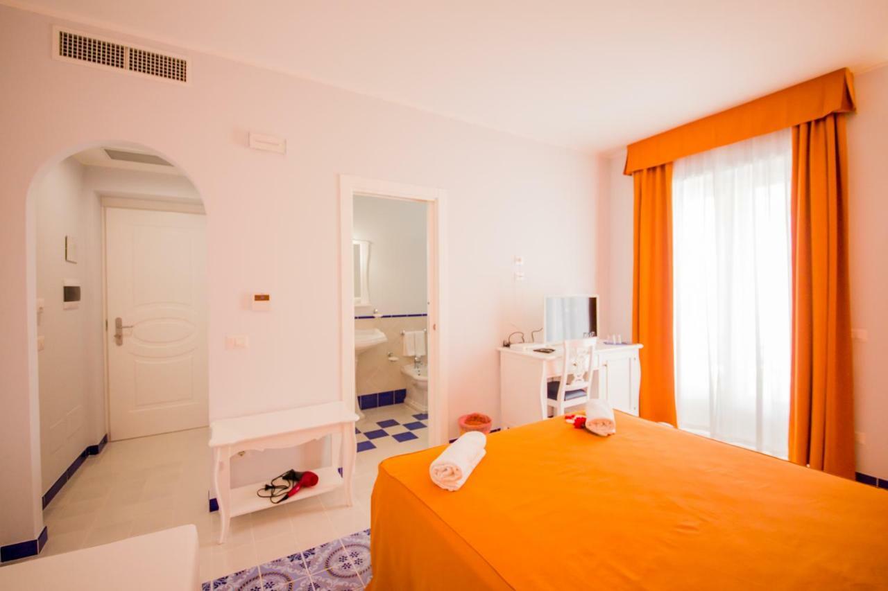 Odysseus Hotel Lipari Kültér fotó